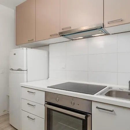 Rona Apartments Cervar